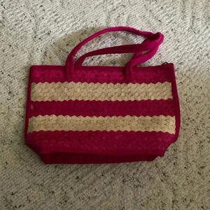 August Moon Red and Tan Beach Bag